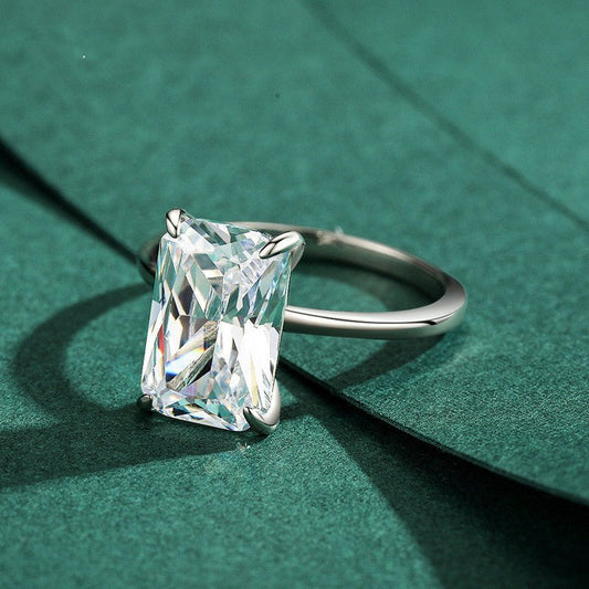 Emerald Cut Moissanite Diamond Ring - Imperiss